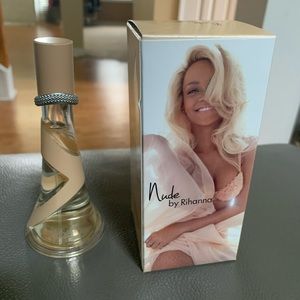 Rihanna Nude perfume